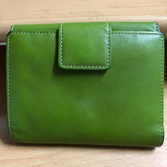 Kate Spade ♠️ Wallet Green - Picture 7 of 8